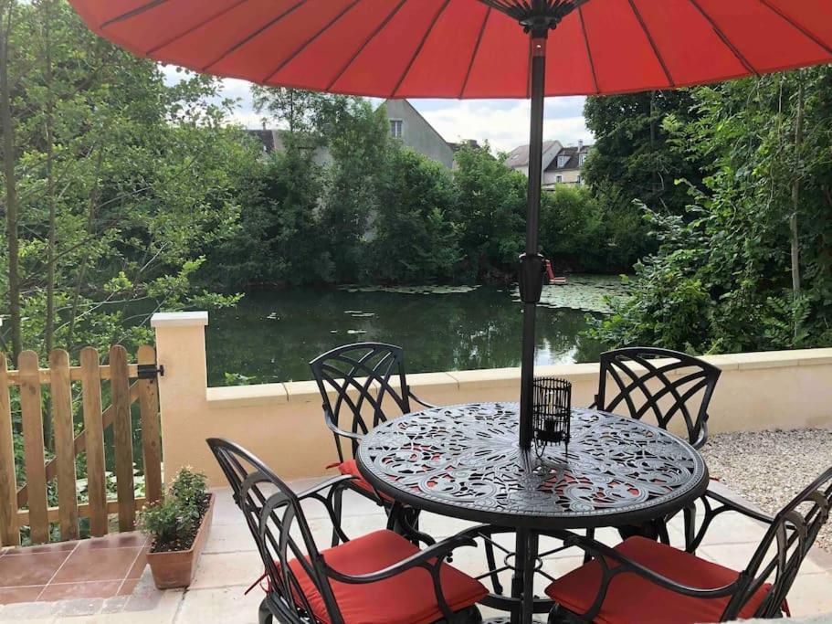 Riverside Lodge Chablis Exterior photo